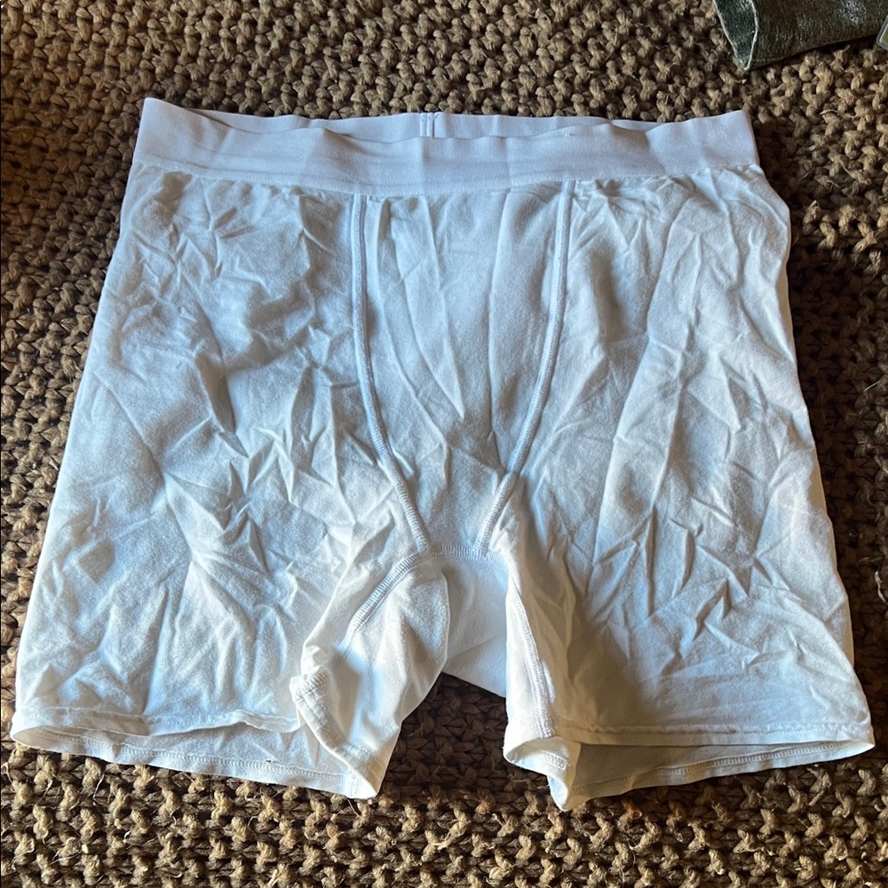 Auden high waisted stretchy shorts